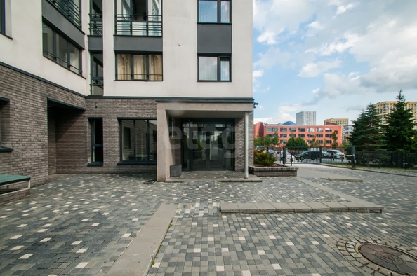 
  Продается 2-комн. квартира, 56.9 м², Большевистская ул, д. 108
. Фото 32.