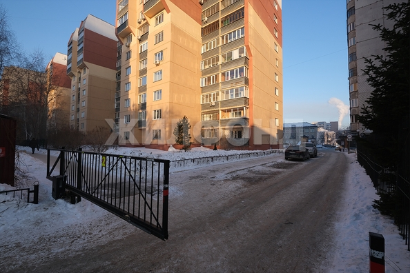 
   Продам 1-комнатную, 51.5 м², Мичурина ул, 20/1

. Фото 25.
