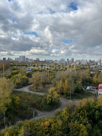 
   Продам 2-комнатную, 61.5 м², Закаменский мкр, 13

. Фото 4.