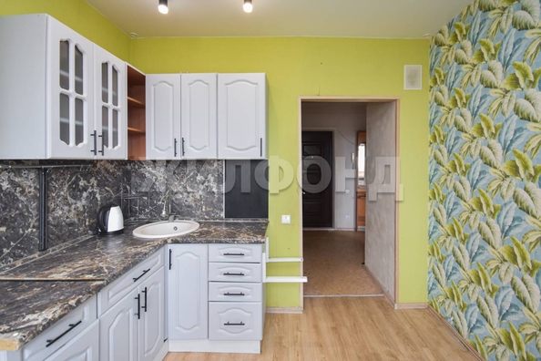
   Продам 2-комнатную, 47.5 м², Оловозаводская ул, 43

. Фото 14.