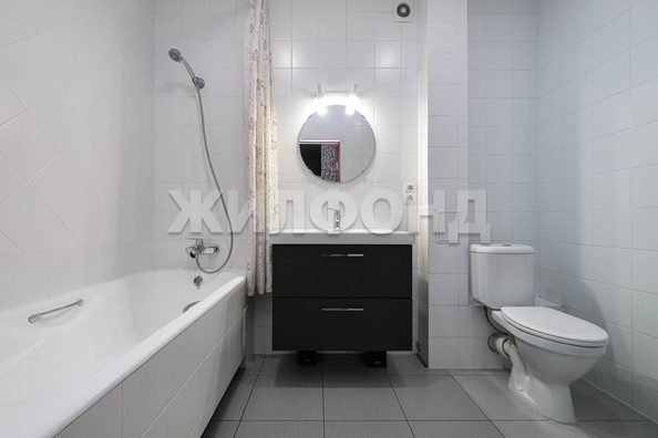 
  Продается 2-комн. квартира, 57.3 м², Кирова ул, д. 346
. Фото 22.