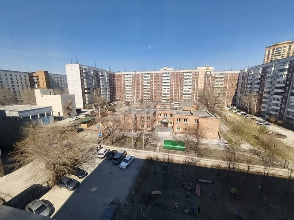 
   Продам 2-комнатную, 53.5 м², Максима Горького ул, 95

. Фото 17.