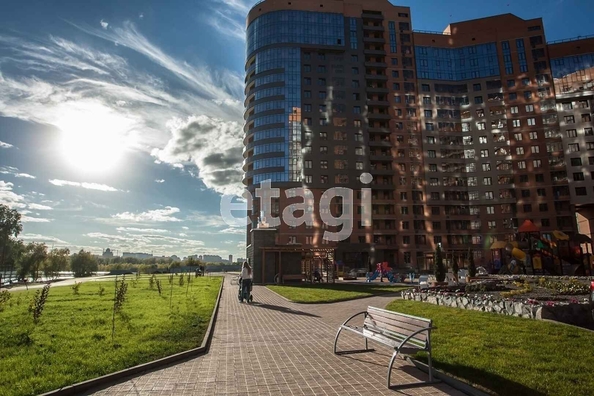 
   Продам 2-комнатную, 64.5 м², 2-я Обская ул, 154

. Фото 4.