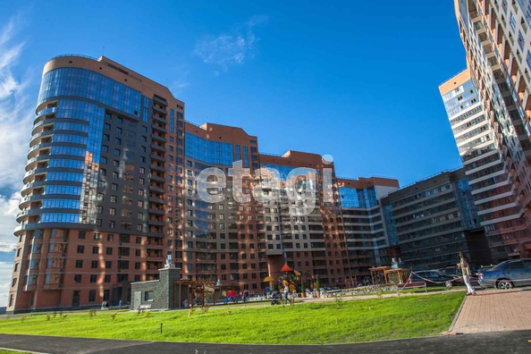 
   Продам 2-комнатную, 64.5 м², 2-я Обская ул, 154

. Фото 9.