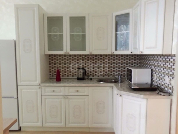 
  Сдам в аренду 1-комнатную квартиру, 39.3 м², Новосибирск

. Фото 1.