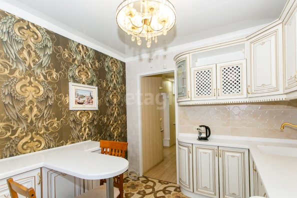
   Продам 4-комнатную, 77.1 м², Тульская ул, 90

. Фото 5.