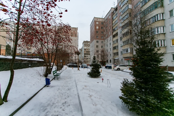
   Продам 4-комнатную, 77.1 м², Тульская ул, 90

. Фото 37.