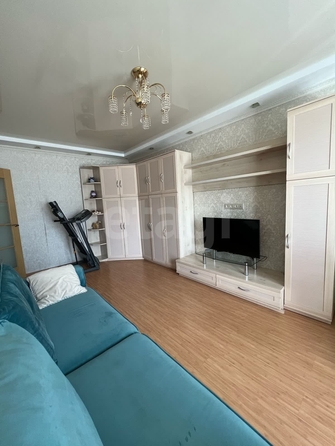 
   Продам 2-комнатную, 52.4 м², Троллейная ул, 1

. Фото 7.