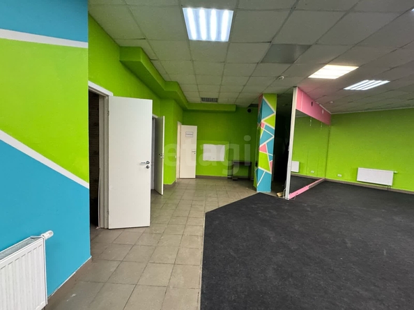 
   Сдам помещение, 88.4 м², В. Высоцкого ул, 49

. Фото 2.