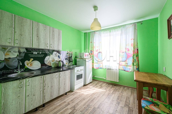 
   Продам 1-комнатную, 32 м², Тульская ул, 152

. Фото 1.
