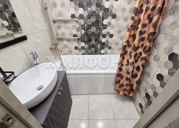
   Продам 3-комнатную, 56.5 м², Бориса Богаткова ул, 194/2

. Фото 15.
