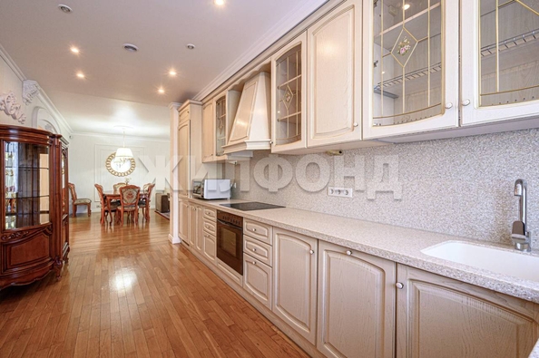 
   Продам 3-комнатную, 151.1 м², Советская ул, 56

. Фото 7.
