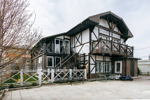 
   Продам дом, 228 м², Новосибирск

. Фото 1.