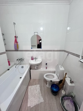 
   Продам 1-комнатную, 40 м², Сержанта Коротаева ул, 9

. Фото 11.