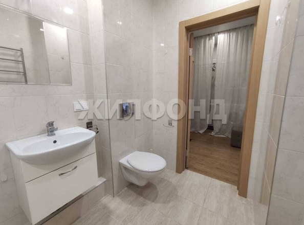 
   Продам 1-комнатную, 38 м², Ватутина ул, 93/1

. Фото 10.