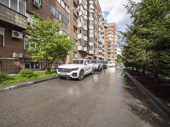 
   Продам 3-комнатную, 90 м², Красный пр-кт, 99

. Фото 35.