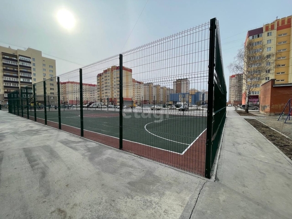 
   Продам 3-комнатную, 73.3 м², Виктора Уса ул, 1/1

. Фото 24.