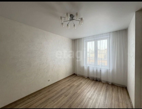 
  Сдам в аренду 2-комнатную квартиру, 67 м², Новосибирск

. Фото 7.