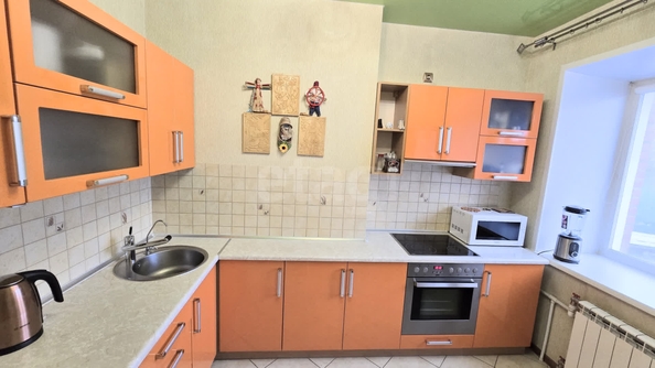 
   Продам 2-комнатную, 55.4 м², Адриена Лежена ул, 13

. Фото 2.