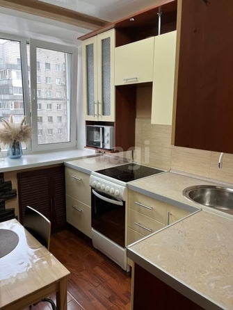 
   Продам 1-комнатную, 32.5 м², Революции ул, 7

. Фото 1.