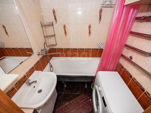 
   Продам 3-комнатную, 59.5 м², Объединения ул, 96/1

. Фото 14.