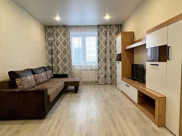 
  Сдам в аренду 1-комнатную квартиру, 45.2 м², Новосибирск

. Фото 3.