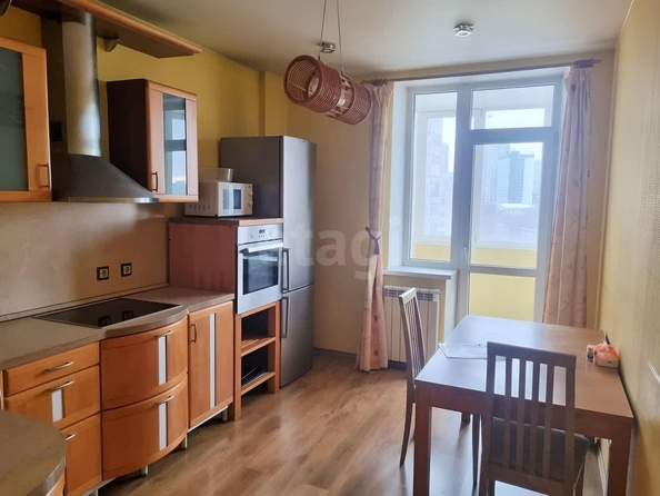 
  Сдам в аренду 1-комнатную квартиру, 45 м², Новосибирск

. Фото 1.