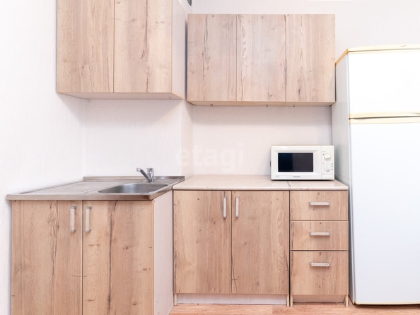 
   Продам 1-комнатную, 42.2 м², Виктора Шевелева ул, 18

. Фото 1.