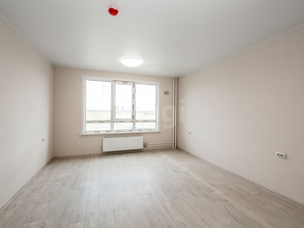 
   Продам 2-комнатную, 56 м², Татьяны Снежиной ул, 42/2

. Фото 8.