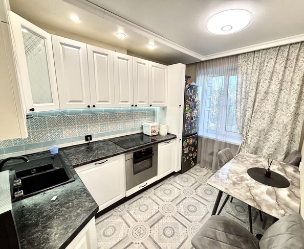 
   Продам 3-комнатную, 62.8 м², Станиславского ул, 35

. Фото 1.