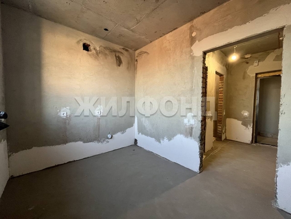 
   Продам 1-комнатную, 34.4 м², Ключ-Камышенское Плато ул, 17

. Фото 8.