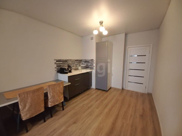 
  Сдам в аренду 2-комнатную квартиру, 47 м², Новосибирск

. Фото 2.