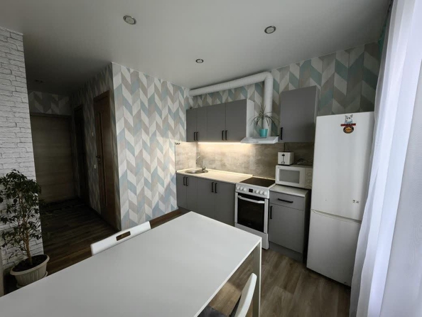
   Продам 1-комнатную, 31.9 м², В. Высоцкого ул, 48

. Фото 1.