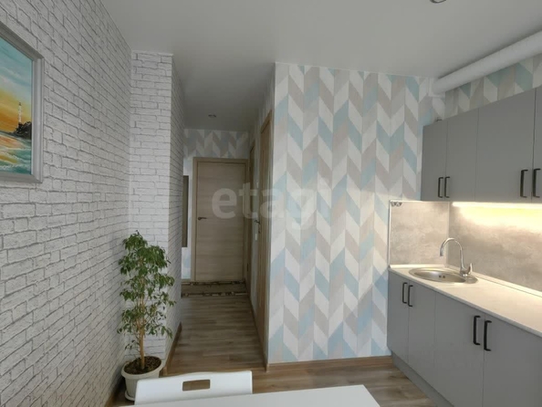 
   Продам 1-комнатную, 31.9 м², В. Высоцкого ул, 48

. Фото 2.
