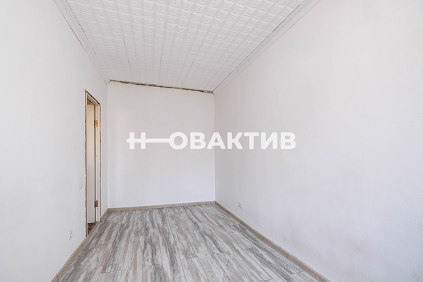 
   Продам 2-комнатную, 43.1 м², Молодежи б-р, 4

. Фото 17.