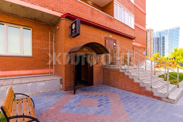 
   Продам 3-комнатную, 106.6 м², Толстого ул, 56

. Фото 9.