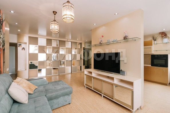 
  Продается 3-комн. квартира, 84.6 м², Стартовая ул, д. 3
. Фото 4.