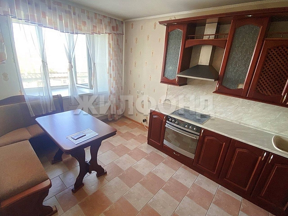 
   Продам 3-комнатную, 91.3 м², Пархоменко ул, 102

. Фото 6.