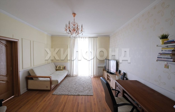 
   Продам 3-комнатную, 80.5 м², Народная ул, 32

. Фото 1.