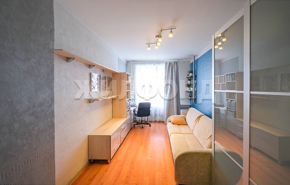 
   Продам 3-комнатную, 80.5 м², Народная ул, 32

. Фото 10.