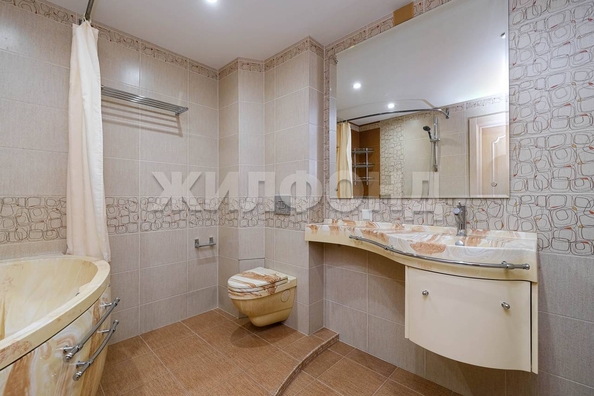 
  Продается 4-комн. квартира, 109 м², Троллейная ул, д. 7
. Фото 34.