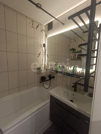 
  Продается 1-комн. квартира, 40 м², Троллейная ул, д. 1
. Фото 12.