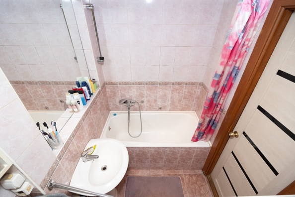 
  Продается 3-комн. квартира, 58 м², Пархоменко ул, д. 82
. Фото 10.