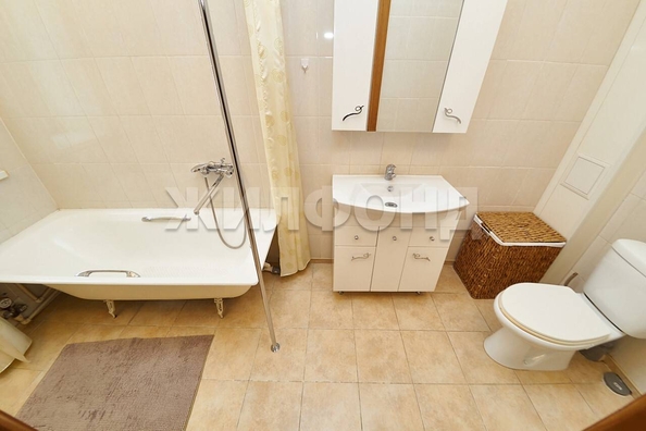 
   Продам 3-комнатную, 73.9 м², Октябрьская ул, 40

. Фото 7.