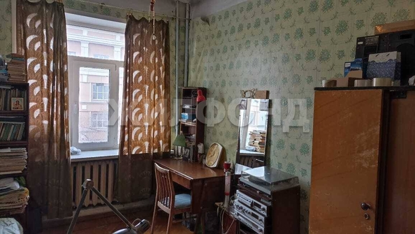 
   Продам 4-комнатную, 81.3 м², Урицкого ул, 36

. Фото 8.