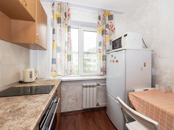 
   Продам 1-комнатную, 29.9 м², Бориса Богаткова ул, 247

. Фото 4.