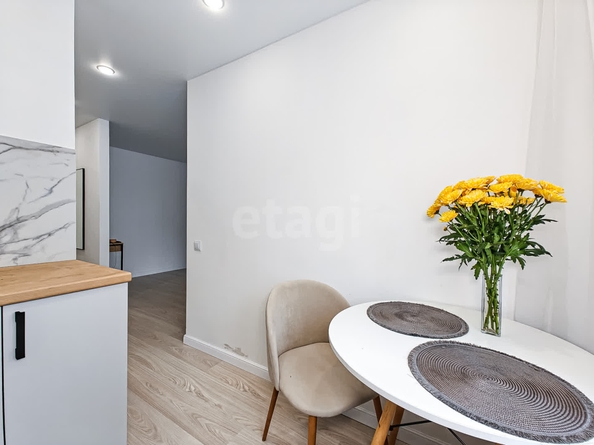 
   Продам 2-комнатную, 42.5 м², Дуси Ковальчук ул, 266/1

. Фото 10.