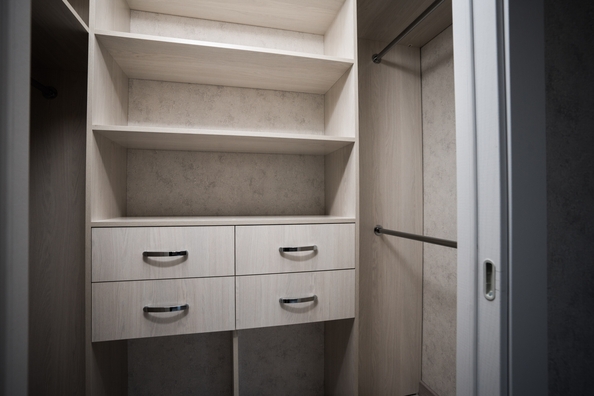 
   Продам 2-комнатную, 56 м², Связистов ул, 162/2

. Фото 24.