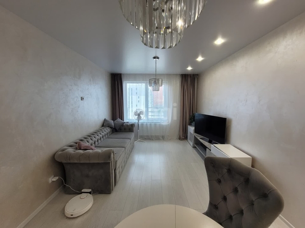 
   Продам 1-комнатную, 44 м², Немировича-Данченко ул, 156

. Фото 2.