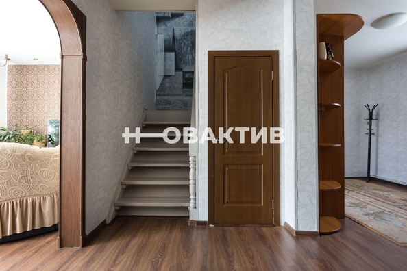 
   Продам коттедж, 244.6 м², Новосибирск

. Фото 17.